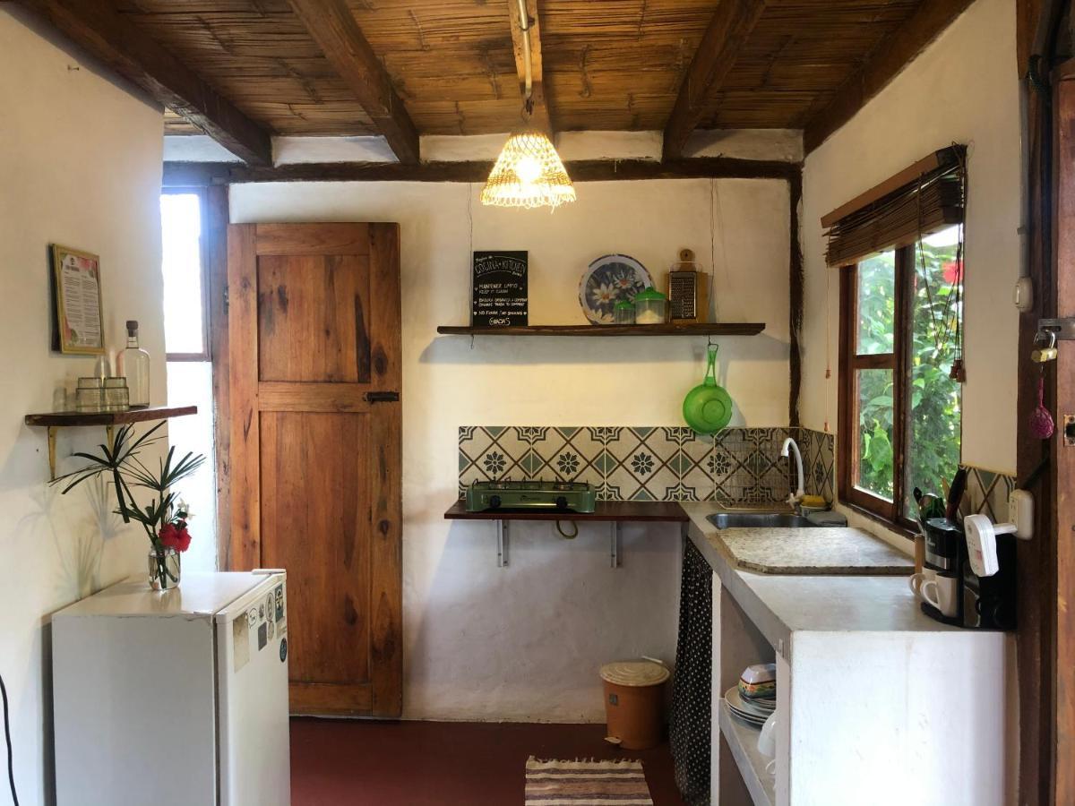 Hostal Los Orishas Ayampe Bagian luar foto