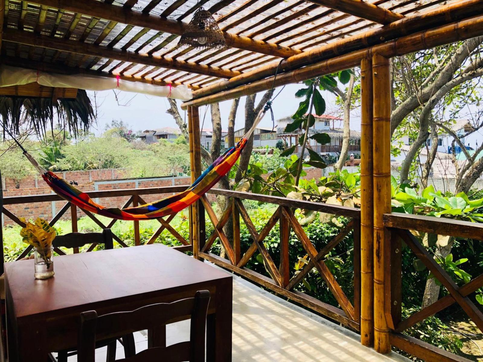 Hostal Los Orishas Ayampe Bagian luar foto
